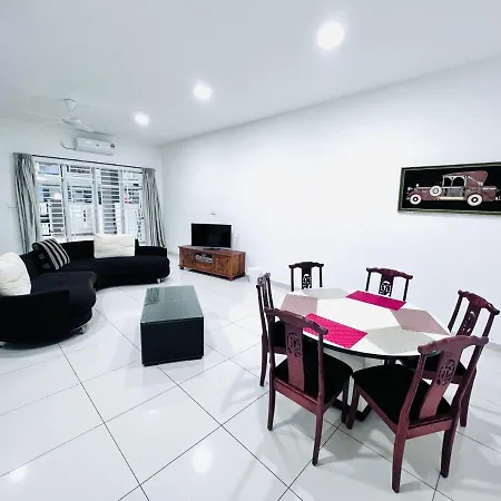 Singbeach Holiday House Mersing Exterior photo
